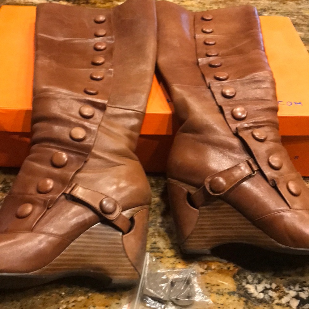 Wedge high boots